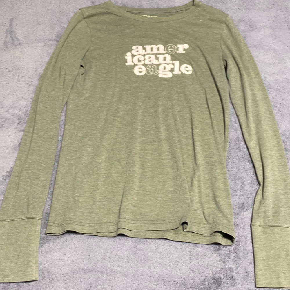 American eagle long sleeve green shirt